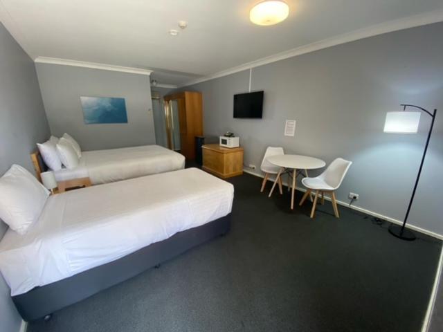 Old Maitland - Motel Rutherford